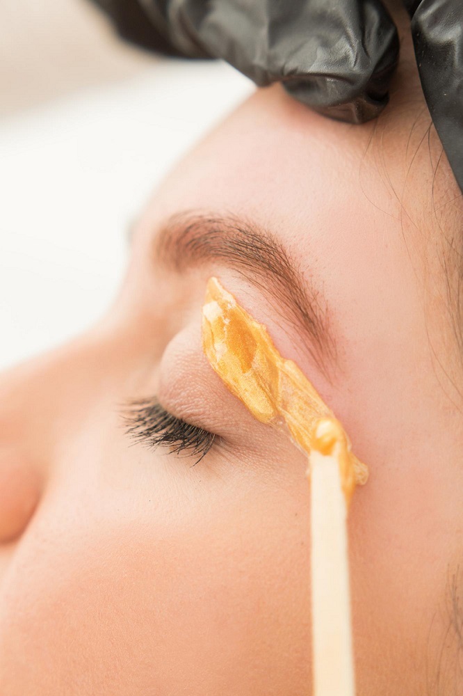Épilation sourcil Lausanne